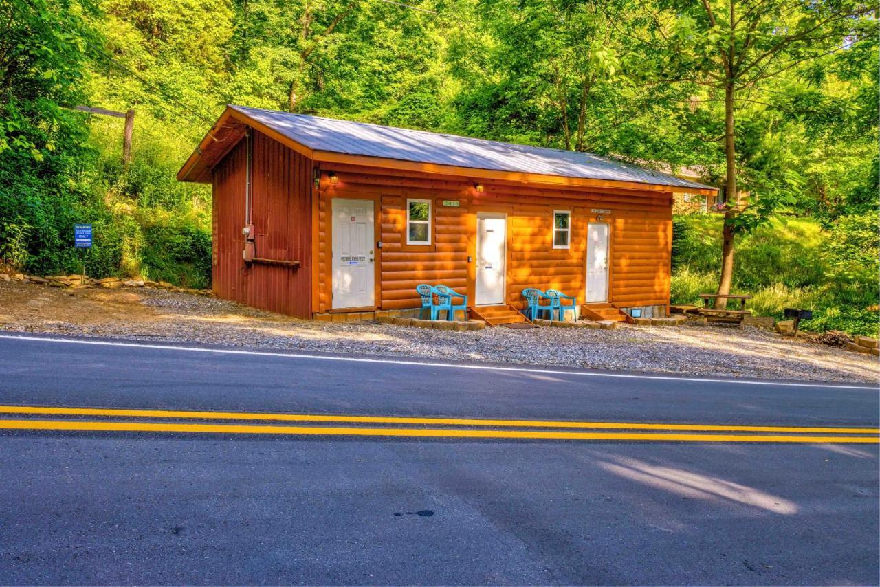 Panther Creek Cabins Cherokee Exterior photo